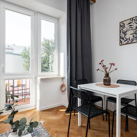 Superapart Tarchominska 20 Varşova